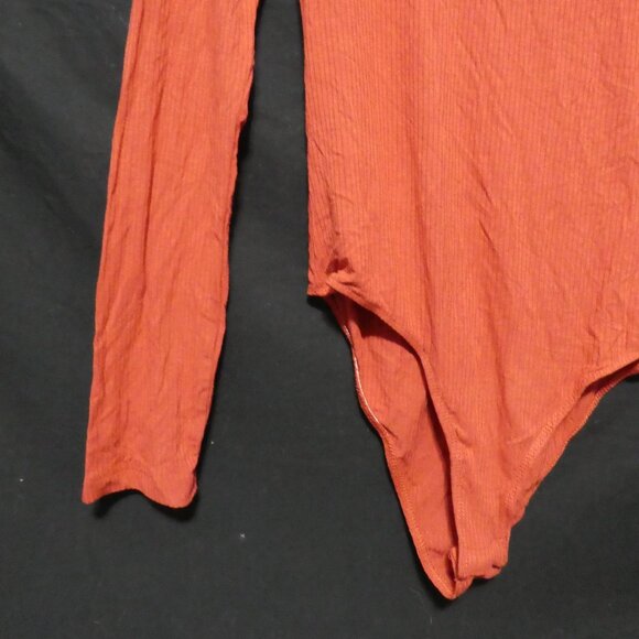 U2B - URBAN BASICS | large | Ribbed Long Sleeve Orange Bodysuit | NWT - Picture 6 of 15